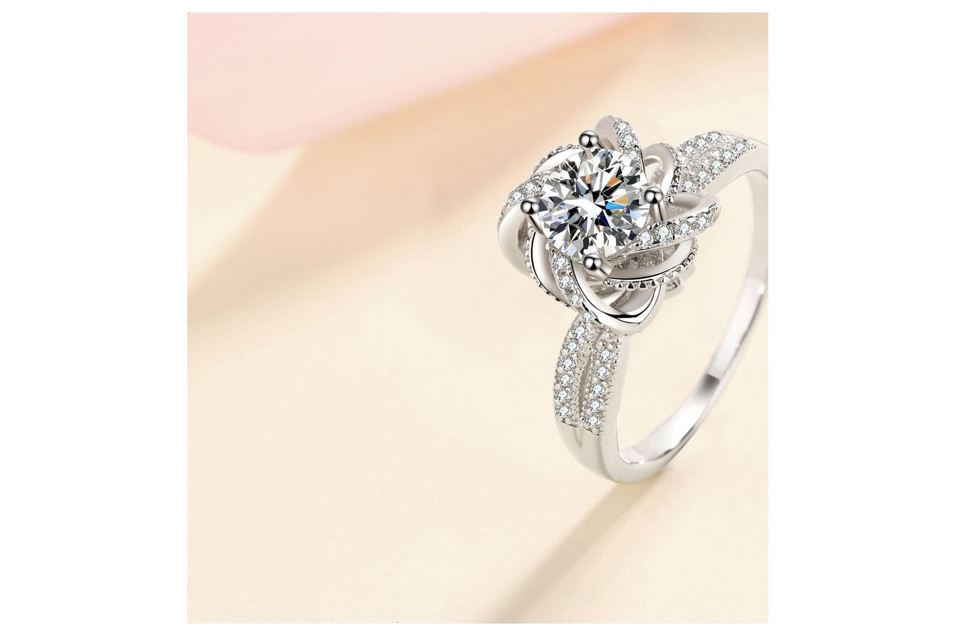 1-2ct Moissanite Rings for Women Round Cut D Color VVS1 Sterling Silver Diamond Engagement Rings Moissanite Wedding Rings for Women with Certificate