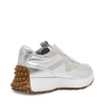 thumbnail image 3 of Zapatillas Campo para mujer Steve Madden, color plateado 5.5, 3 of 3