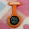 thumbnail image 3 of Reloj de enfermera Digital, relojes médicos de silicona a la moda, reloj de bolsillo con broche médico de solapa, 3 of 4