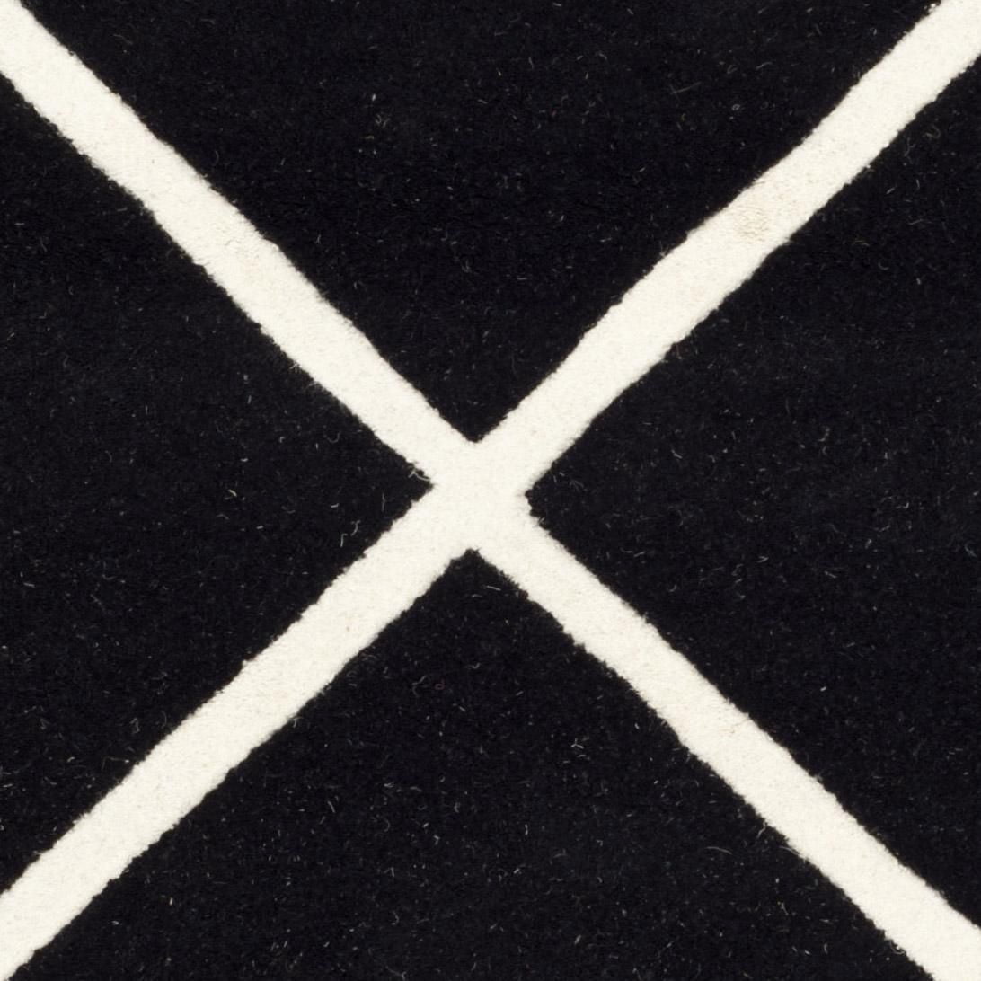 Safavieh Chatham Isaac Geometric Diamonds Area Rug