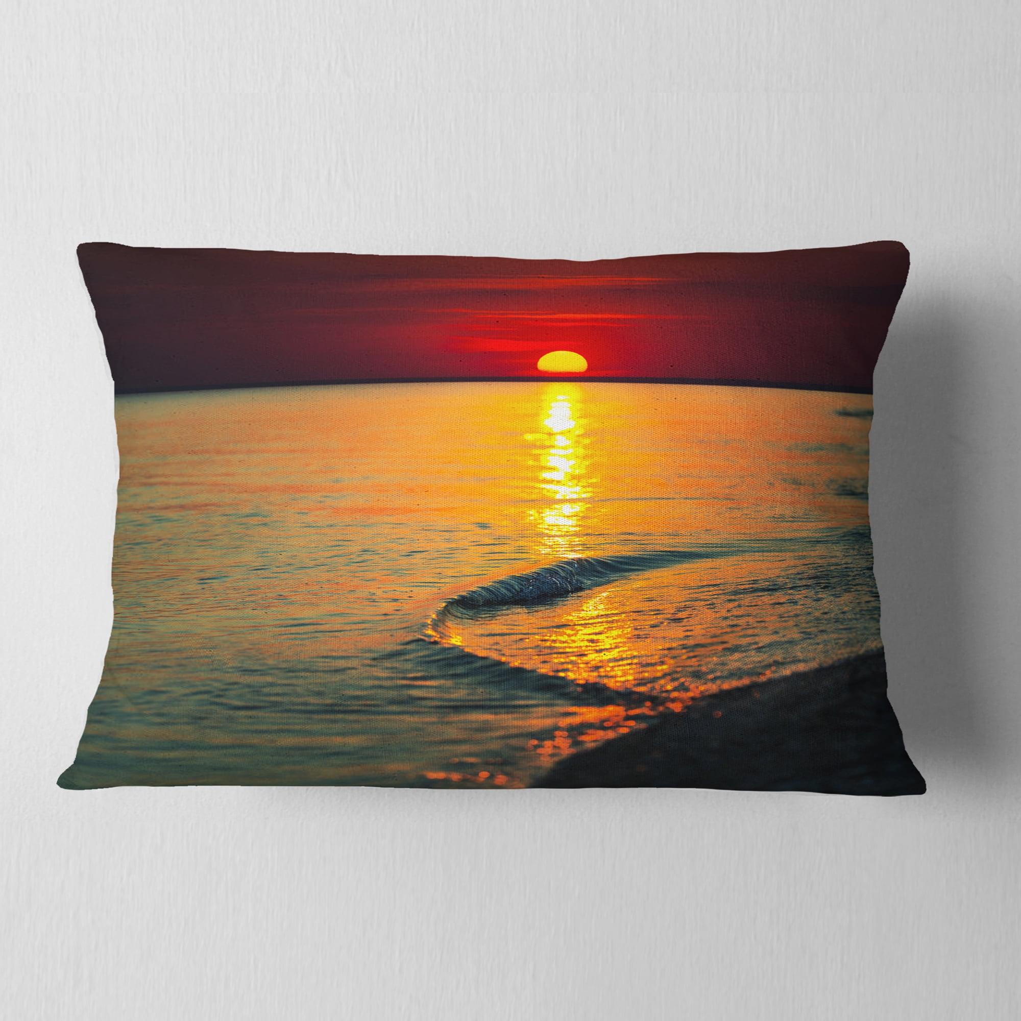 Designart Setting Sun Giving Color to Waters - Modern Beach Throw Pillow - 12x20