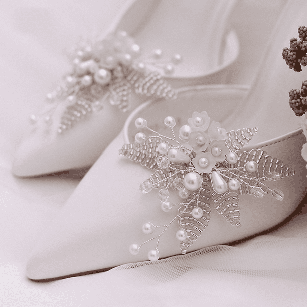 Pearl shoe shop clips wedding