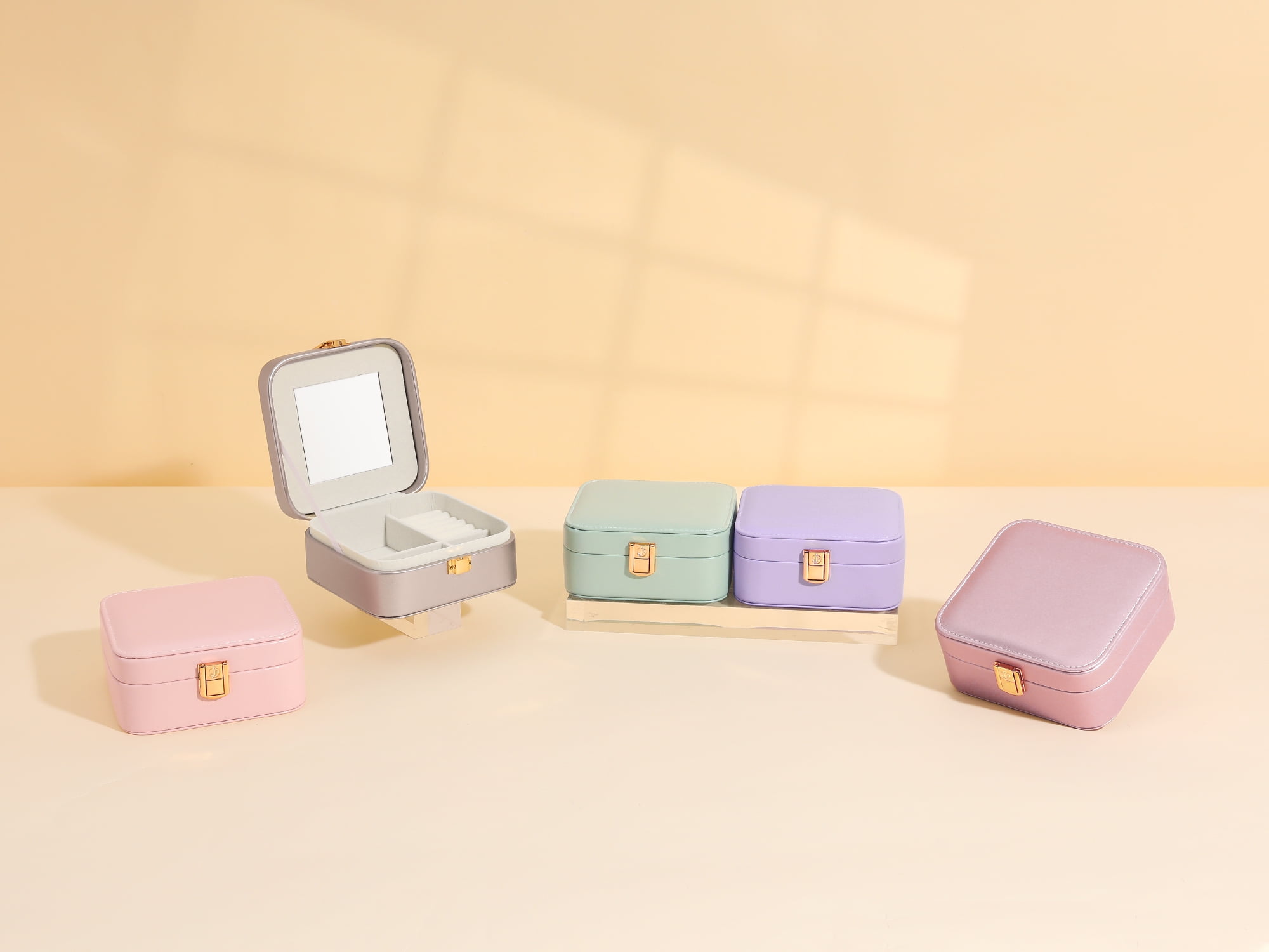 Unique Bargains PU Leather Jewelry Box Jewelry Organizer with Mirror Pearl Purple