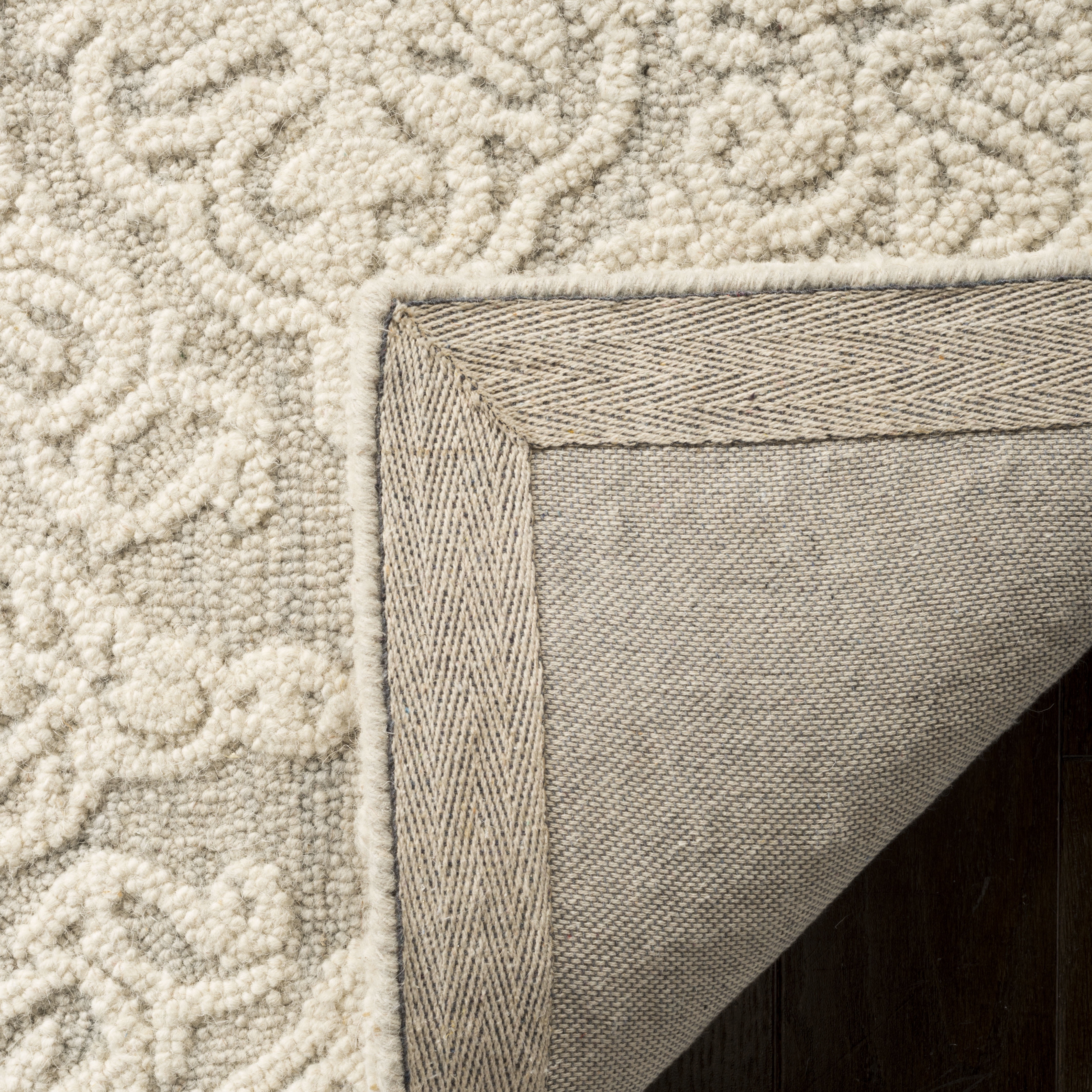 SAFAVIEH Blossom Asher Geometric Wool Runner Rug, Silver/Ivory, 2'3" x 16'
