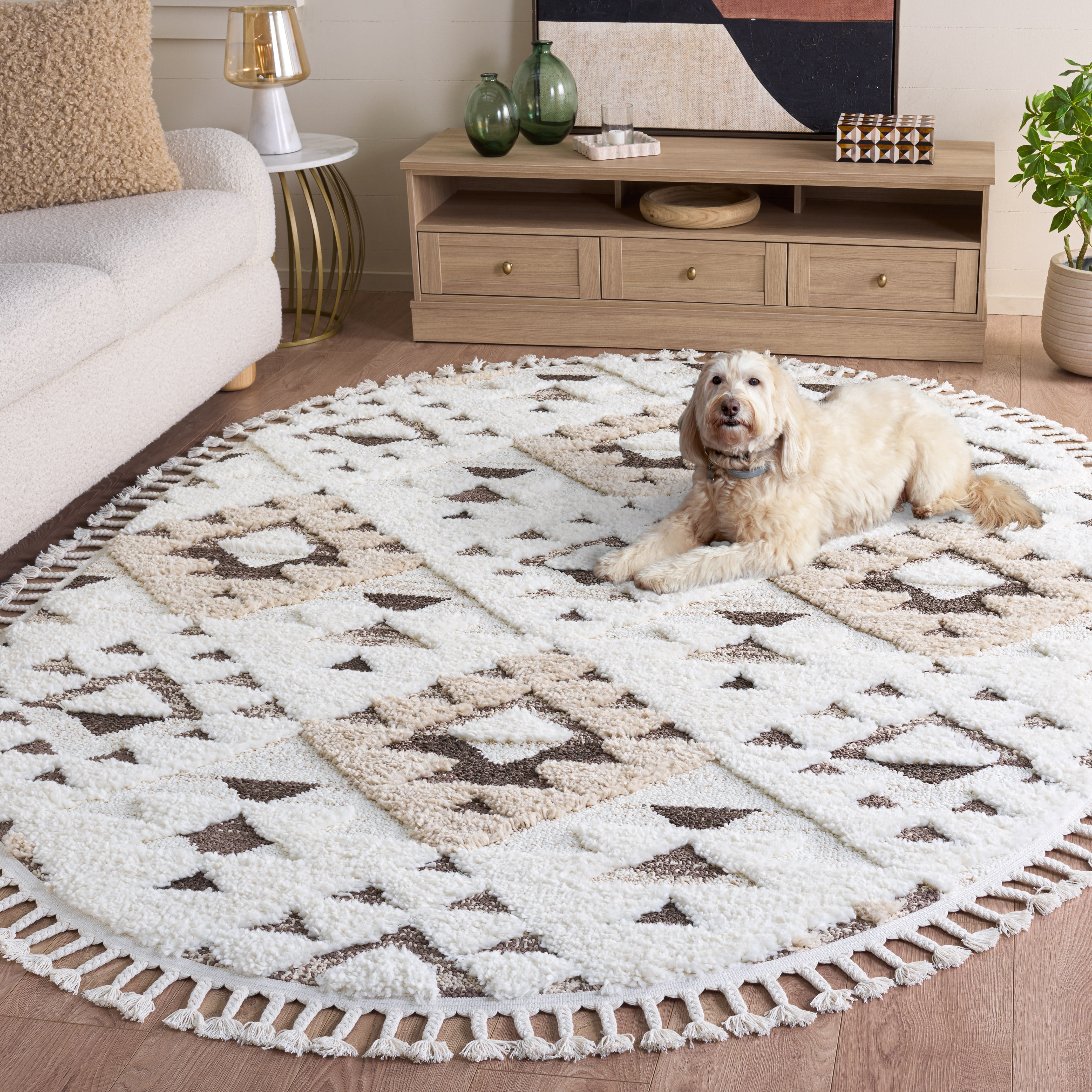 Safavieh Moroccan Tassel Larry Geometric Shag Area Rug, Ivory/Brown, 5'3" x 7'6" Oval