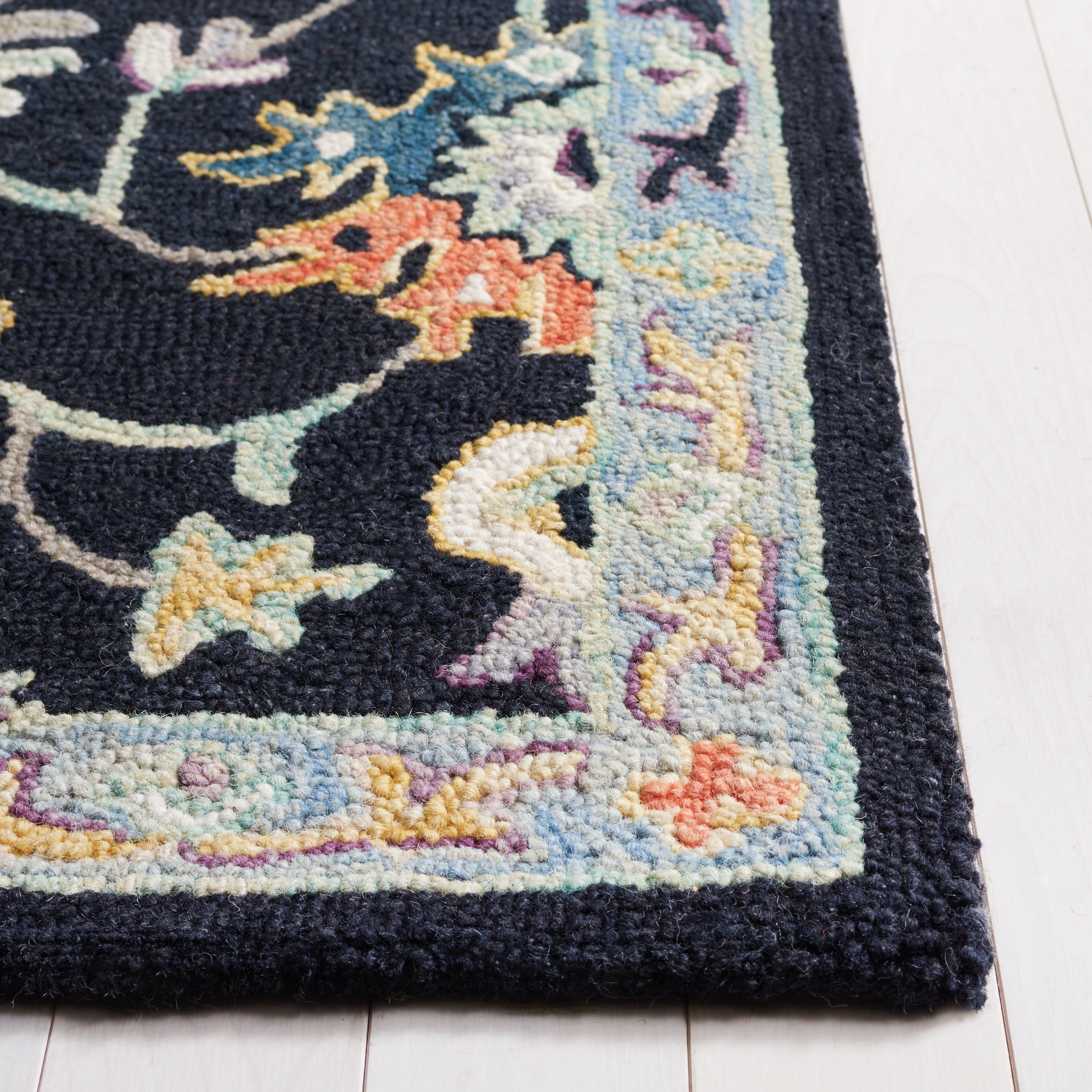 SAFAVIEH Blossom Cinaed Floral Area Rug, Black/Blue, 5' x 8'
