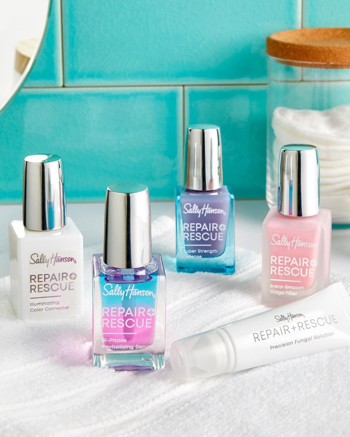 Sally Hansen - Repair + Rescue Bi-Phase Revitalizing Serum, Containing Glycerin and Grapeseed Oil, increases moisture levels and provides hydration, Revitalizing Serum