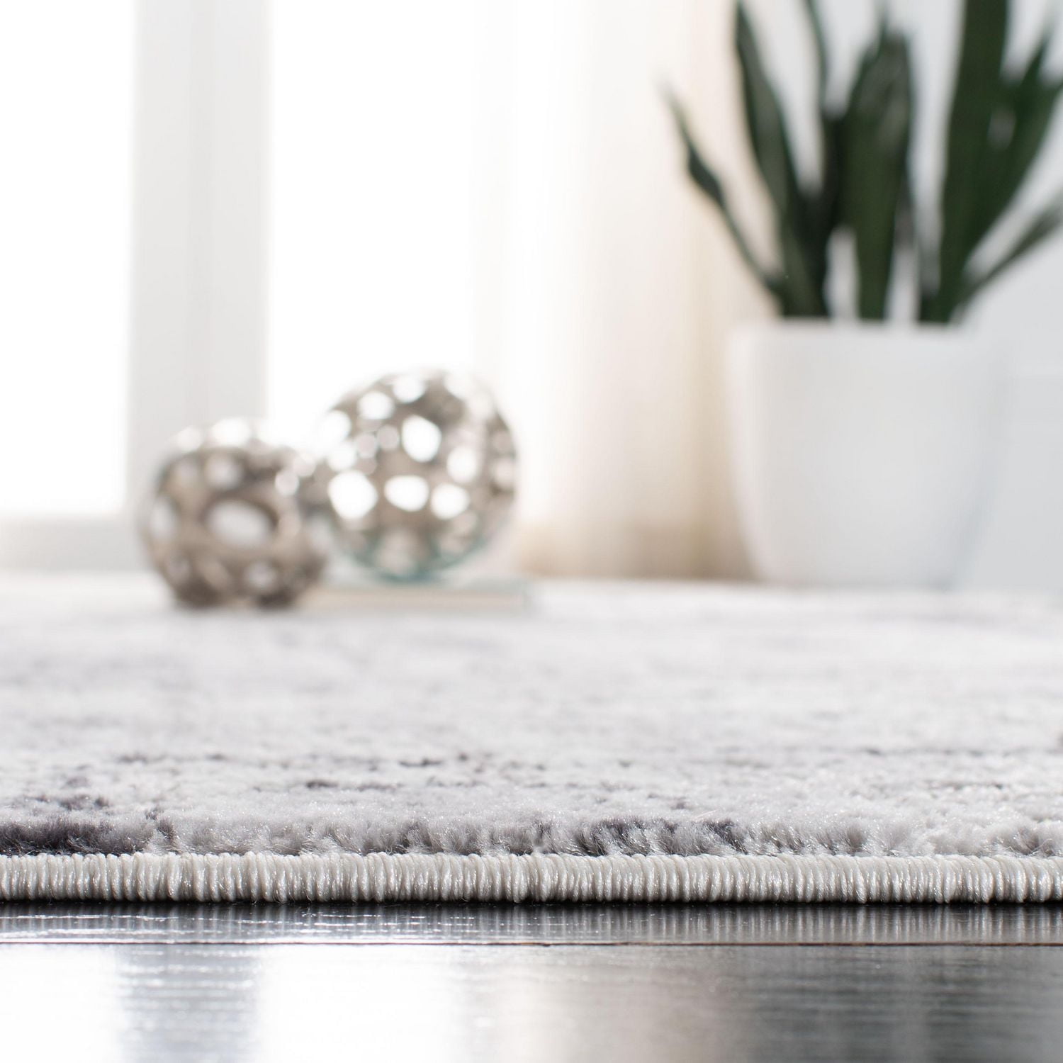 Safavieh Amelia Carrie Abstract Distressed Area Rug