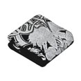 thumbnail image 2 of Venom - Manta de metal negra para sofá, aire acondicionado, manta para la siesta, manta gruesa para sofá cama, manta para sala de estar de 40 x 30 pulgadas, 2 of 3