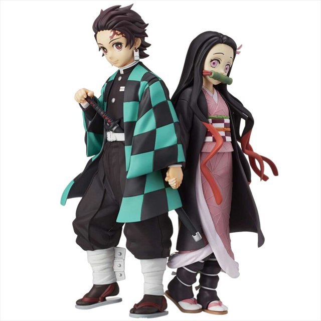 anime figure demon slayer kamado nezuko and kamado tanjirou action figure pvc figure toy brinquedos Figura de acción 1/6 escala PVC de Kamado Tanjirou y Nezuko, vista frontal; Tanjirou con haori cuadriculado verde y negro, uniforme negro, vendas blancas en las piernas y katana enfundada; Nezuko con kimono rosa, obi estampado, largo cabello negro y mordaza de bambú; acabado pintado, 18 cm, fondo blanco.