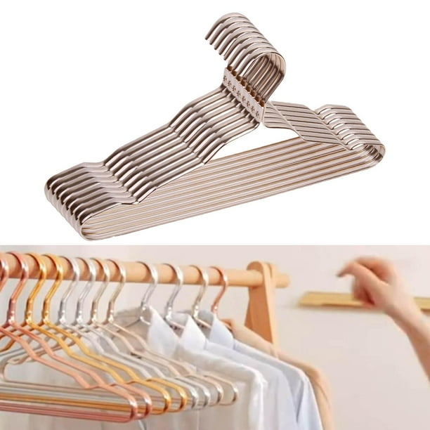 Perchas de alambre sale