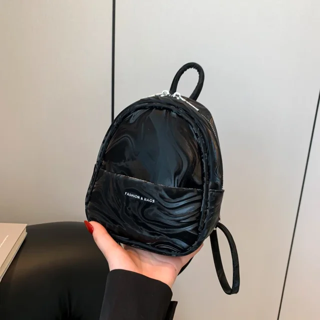 Interior Compartment Commuting Fashion Backpacks PU Solid Zipper Ladies Bags on Sale 2024 Fashion Exquisite Fashion Backpacks