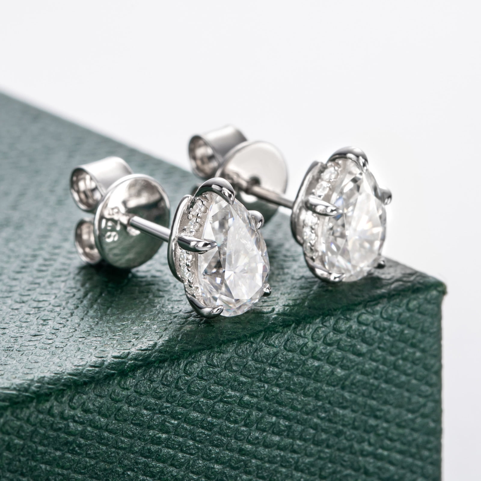Bo.Dream Moissanite Stud Earrings for Women 2ct Pear Cut Lab Created Diamond S925 Sterling Silver