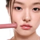 thumbnail image 3 of Brillo de labios Rom&nd Glasting Color Matte, 3 of 7