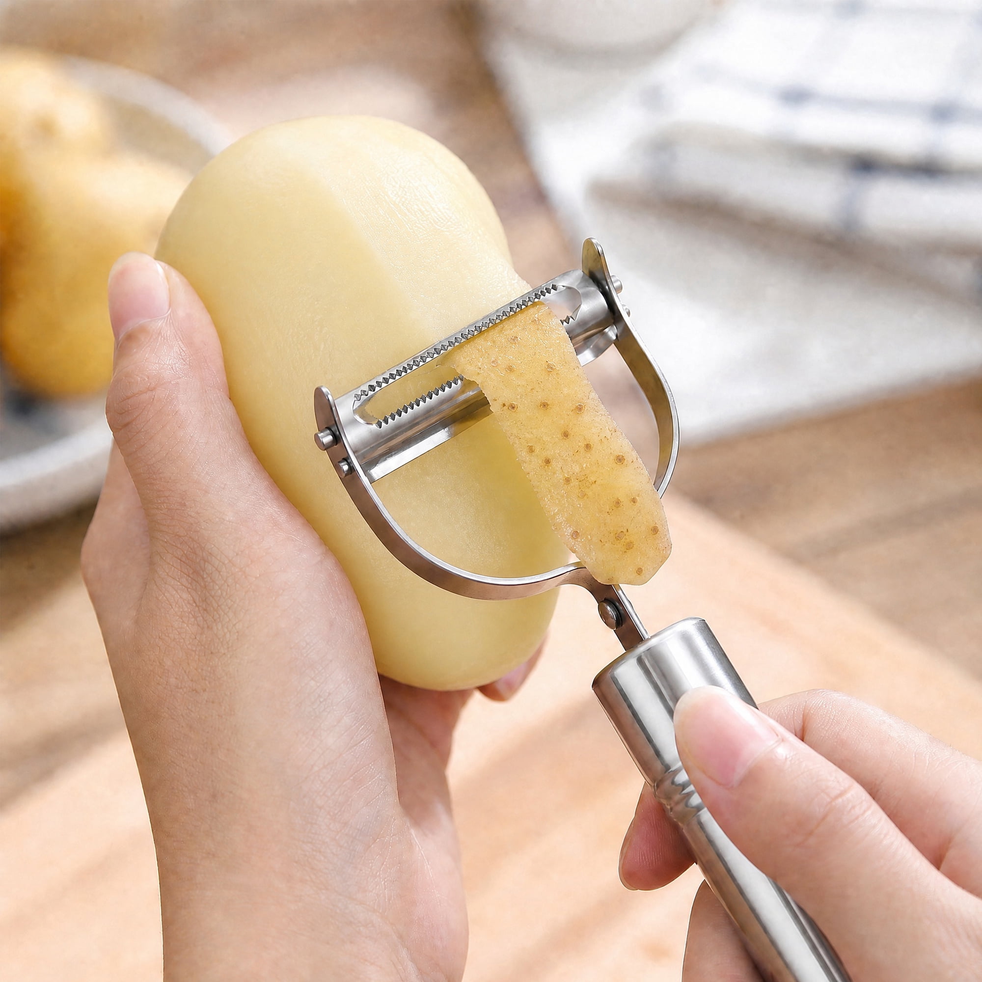 Unique Bargains Stainless Steel Vegetable Peeler with Handle Silver 6.9x2.2 inch