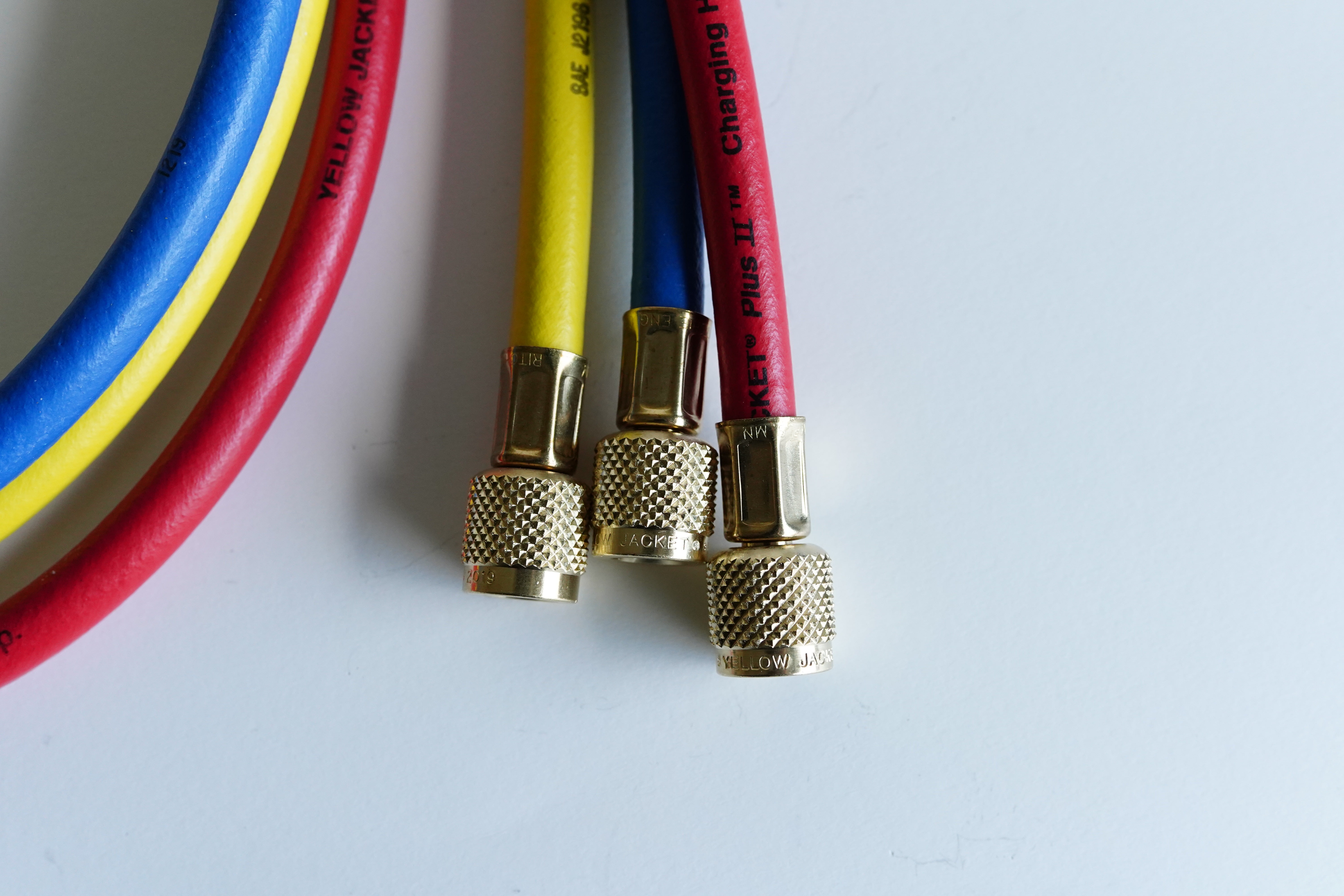 Yellow Jacket Hose, 26 in L,Blue/Red/Yellow,800 psi 22985
