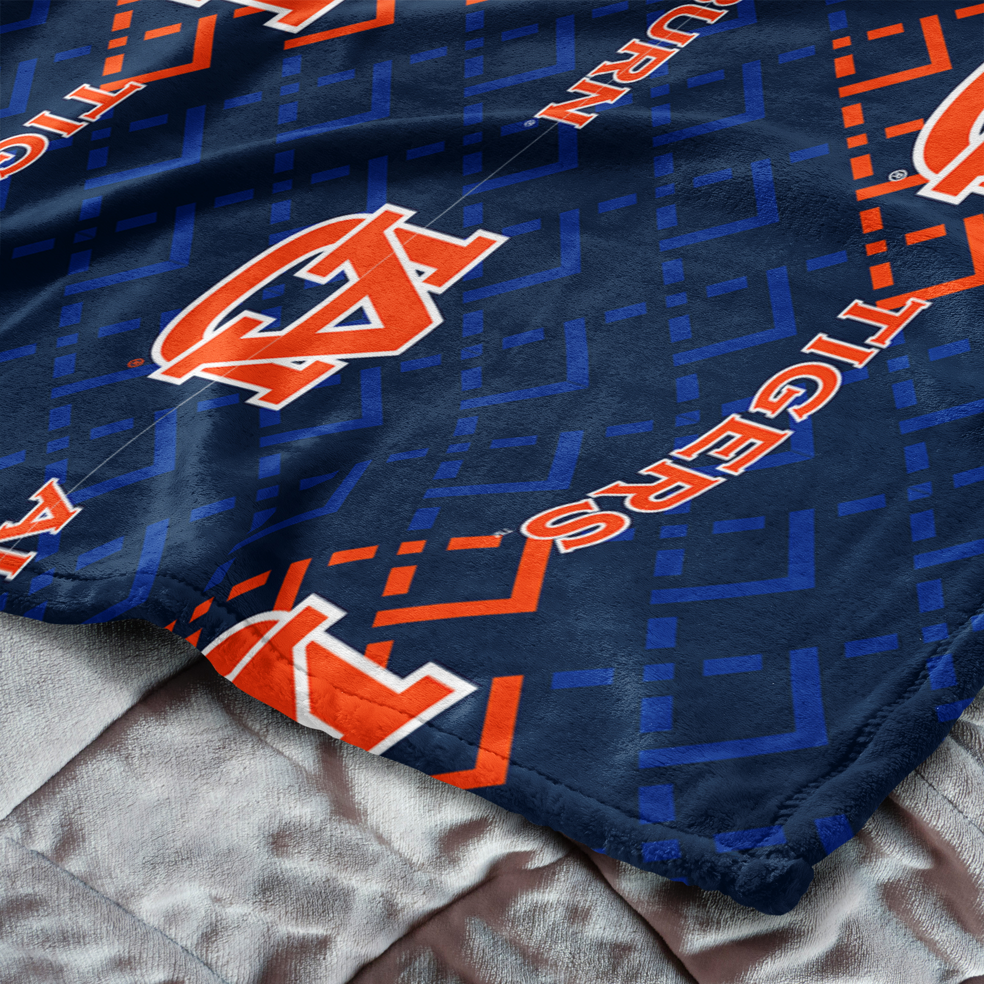 Auburn NCAA Pendant Silk Touch Throw, 60x90 inches