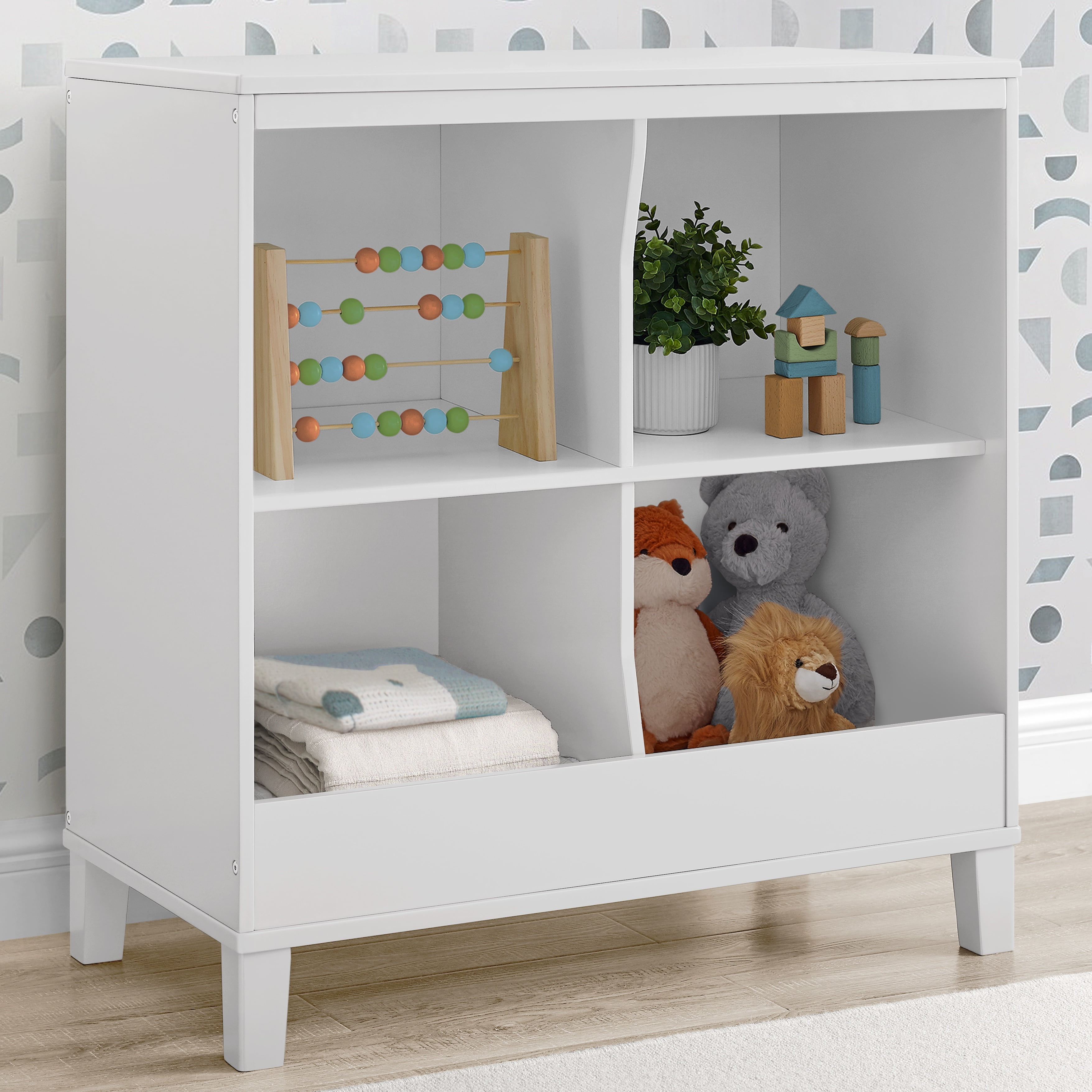 Delta Children Huck Convertible Changing Table, Grey Delta Children Huck Convertible Changing Table, Grey