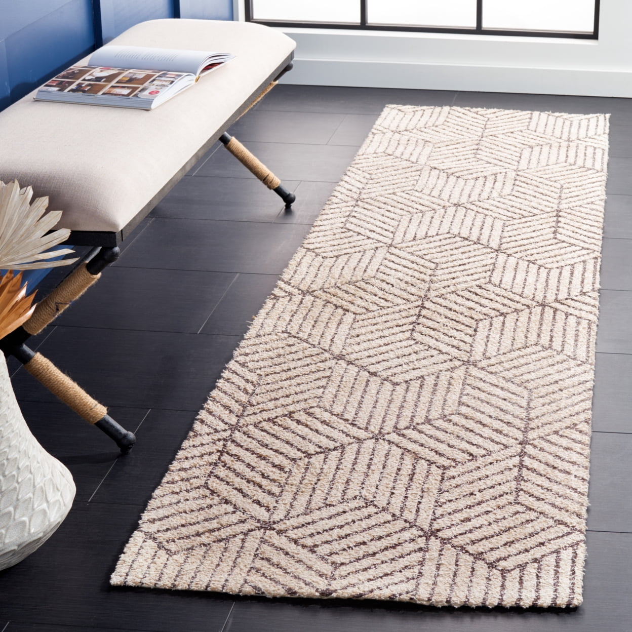 SAFAVIEH Classic Vintage Cayley Geometric Area Rug, Natural/Ivory, 9' x 12'