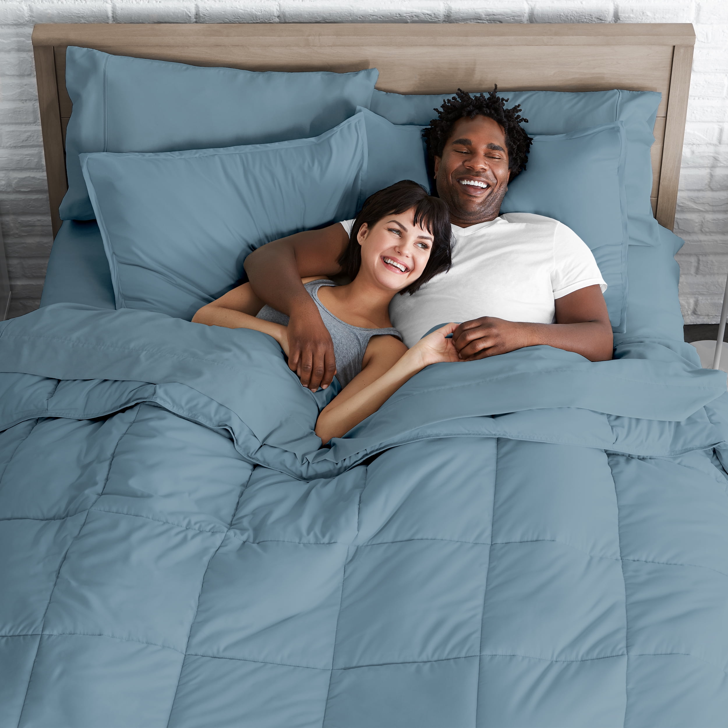 Bare Home Microfiber 7-Piece Coronet Blue and Coronet Blue Bed in a Bag, Full