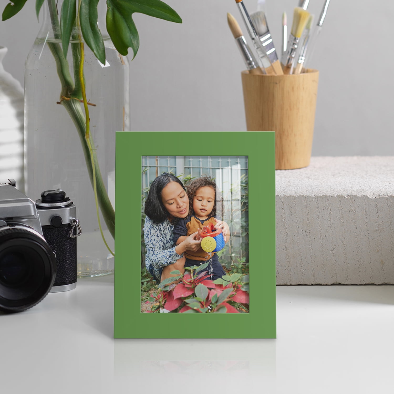 Modern 3.5 in. x 5 in. Green Picture Frame (Set of 2)