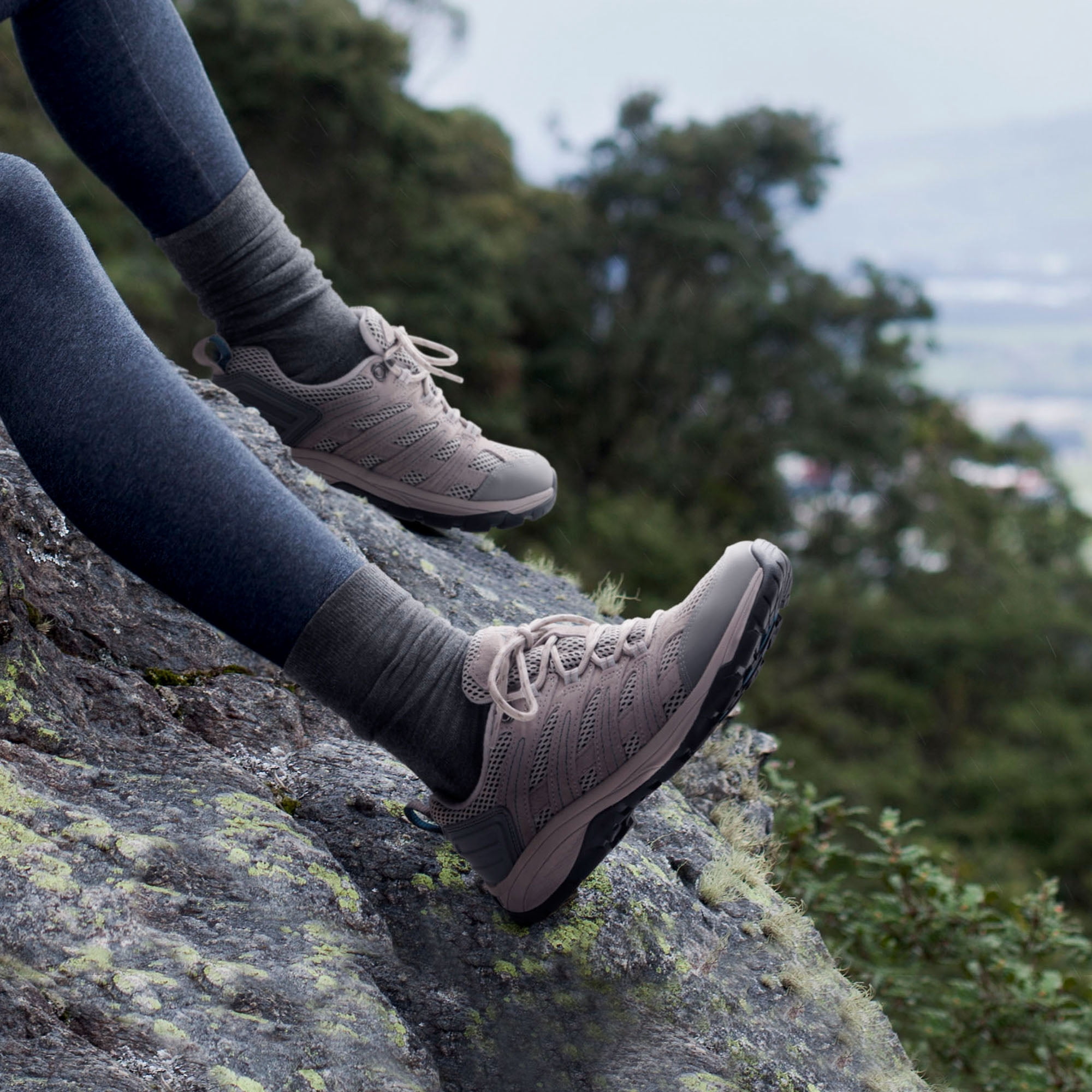 NORTIV 8 Women’s Lightweight Hiking Shoes Breathable Mesh Walking Sneakers for Outdoor Work