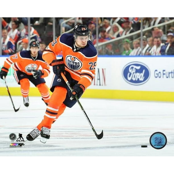 Leon Draisaitl 201718 Action Photo Print (16 x 20)