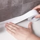 thumbnail image 2 of Cinta selladora de PVC, cinta autoadhesiva impermeable a prueba de aceite para baño, ducha, lavabo, inodoro Decoración de esquina de pared de cocina, 2 of 4