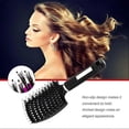 thumbnail image 5 of Cepillo desenredante curvo ventilado para cabello grueso con cerdas de nailon y mango antideslizante., 5 of 5
