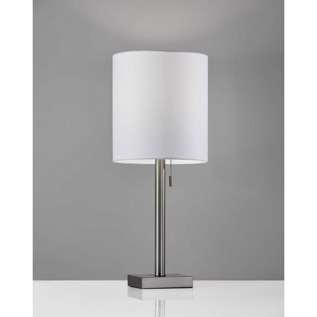 Lampe de Table en Métal Brossé 9 Pouces X 9 Pouces X 22 Pouces