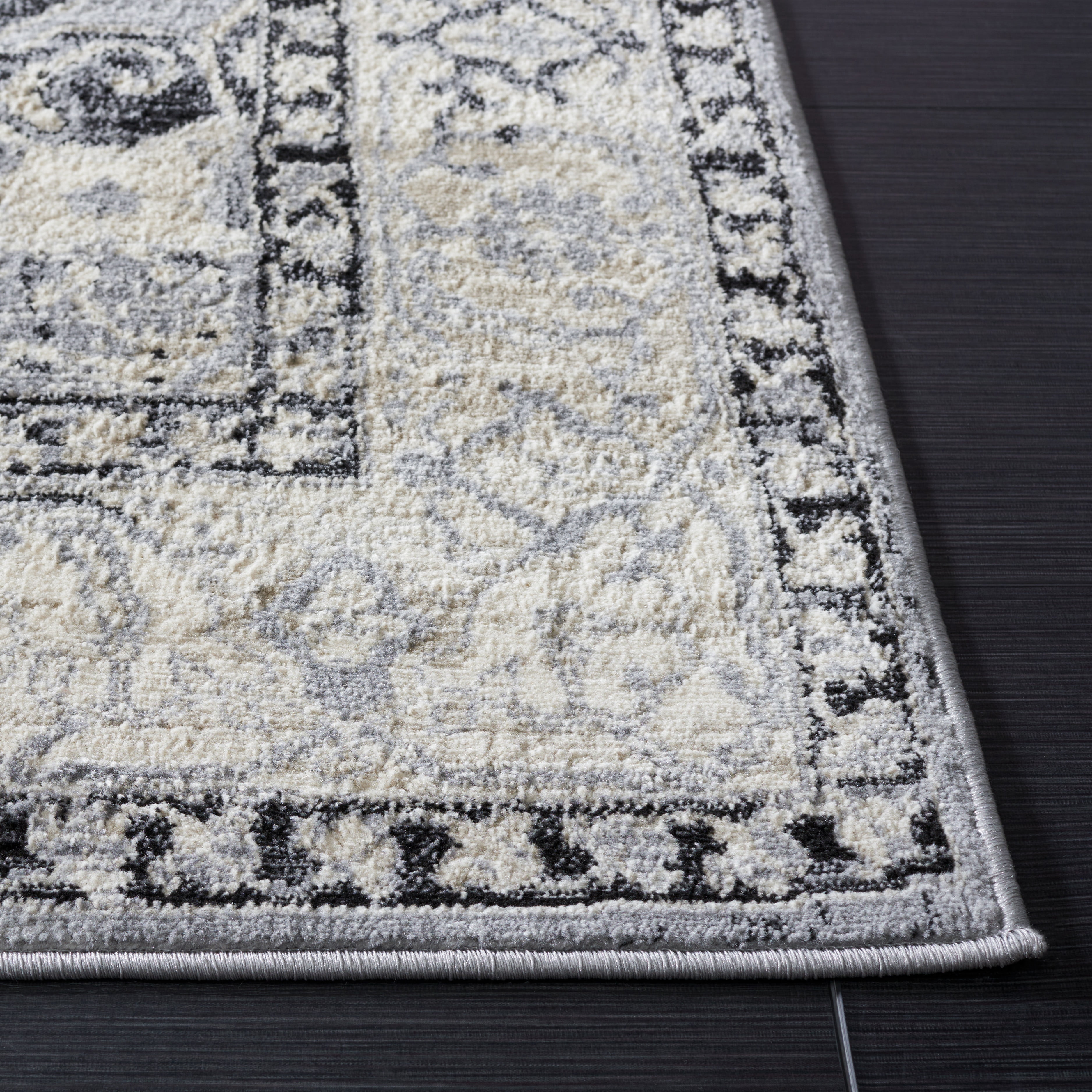 SAFAVIEH Brentwood Dimas Oriental Area Rug, Silver/Black, 8' x 10'
