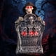 thumbnail image 1 of Lápida de cementerio con decoraciones de Halloween con calavera iluminada y voz espeluznante, 1 of 9