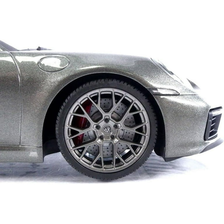 【MAXICHAMPS】Porsche 911 Carrera S Porsche 911 997.II Carrera S Macademia Brown 1:43 Minichamps