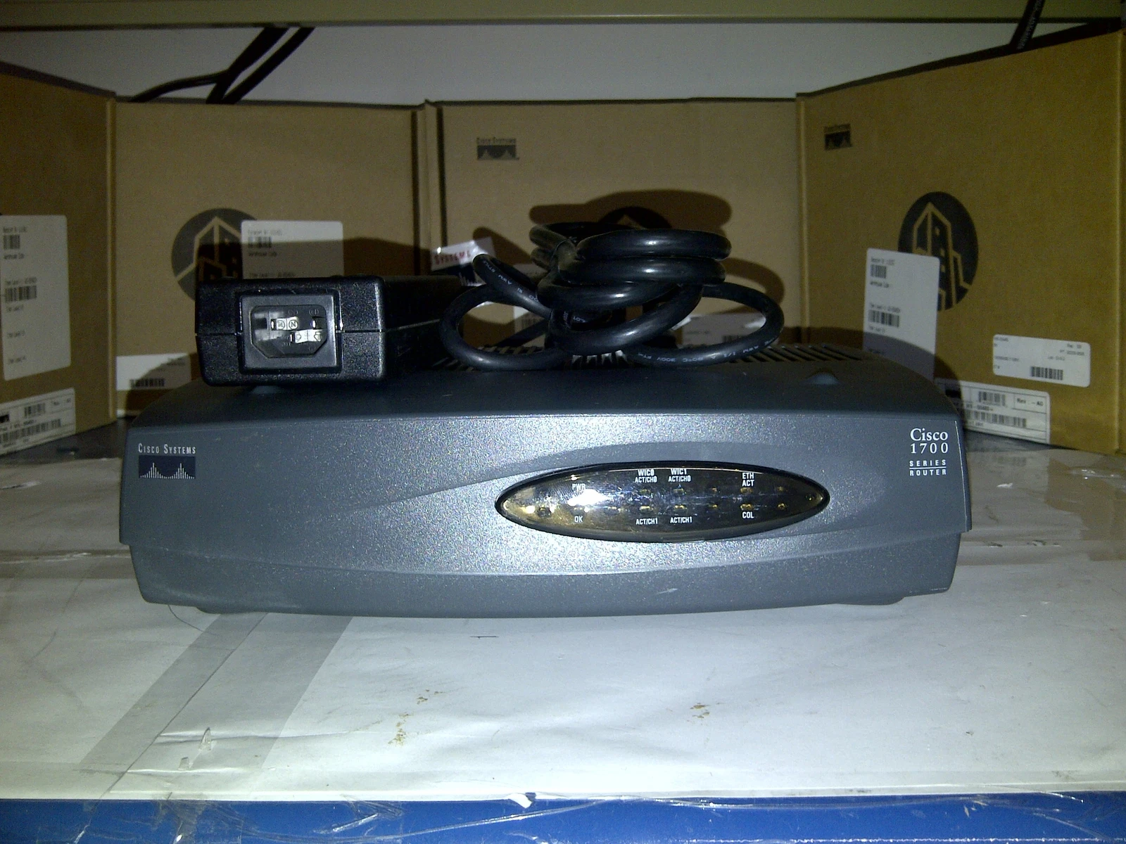 USED Cisco 1711 Security Acc Router with Power Adaptor