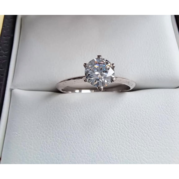 2CT Round Cut Lab Created VVS1/D Diamond Solitaire Ring Women's 14K White Gold Plated 925 Silver