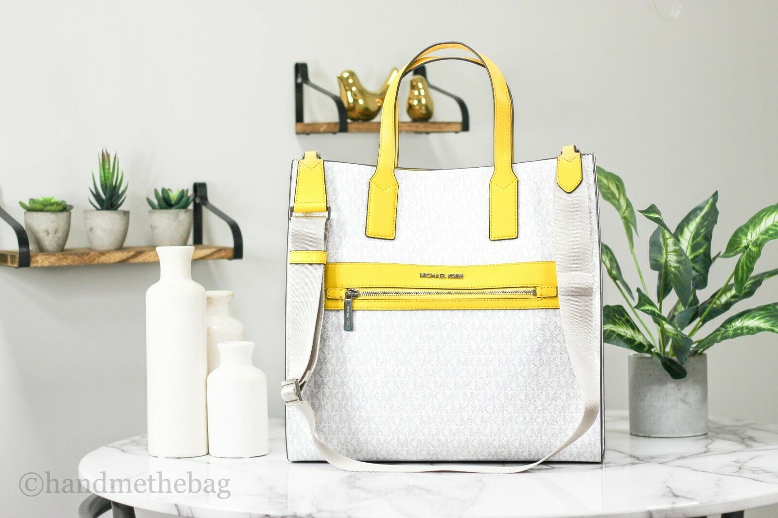  Michael Kors MICHAEL Michael Kors Kenly Large NS Tote bundled  with matching Large Trifold Wallet Purse Hook (Signature MK Bright White) :  Clothing, Shoes & Jewelry