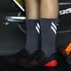 thumbnail image 4 of Calcetines de ciclismo de alta reflectividad para deportes de bicicleta, running, fitness, calcetines de tubo transpirables que absorben la humedad, 4 of 4