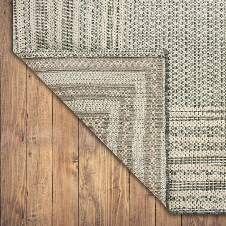 Better Homes & Gardens Woven Border 7’ x 10’ Outdoor Rug - Polypropylene/Polyester - Gray