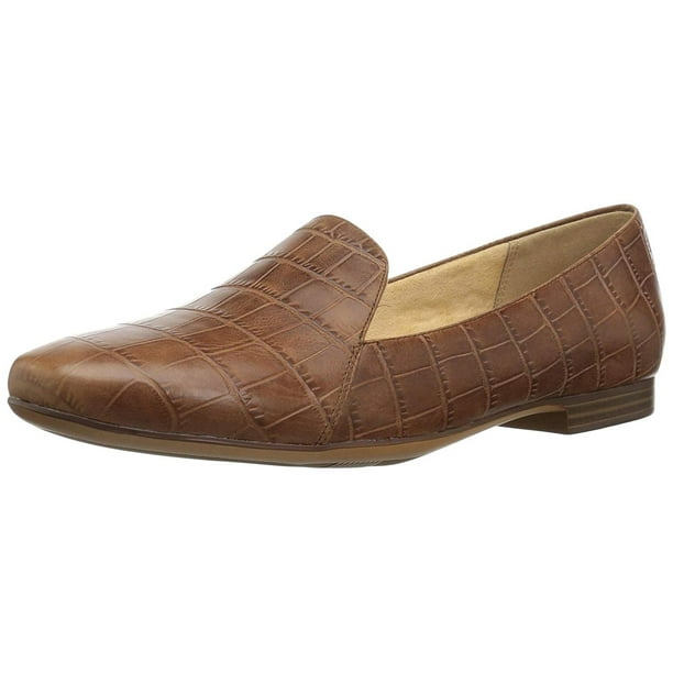 emiline flat