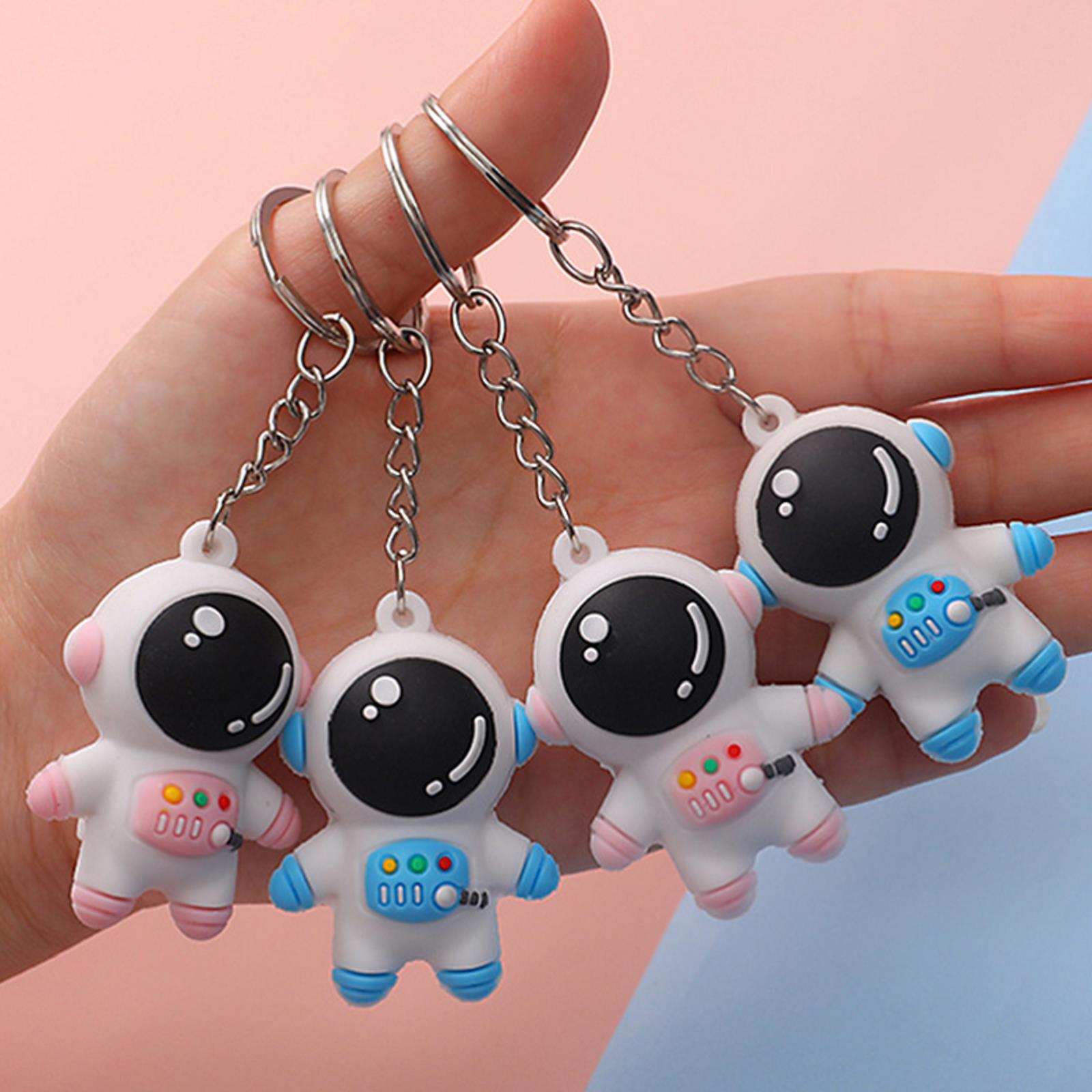 Biekopu Creative Astronaut Keychain, Cute Purse Pendant Birthday Party  Favors for Kids Adults 