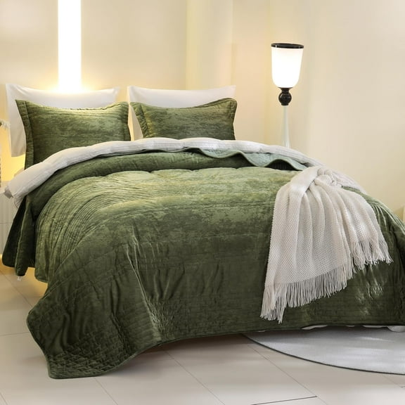 California Bedspread & Sham Set - Olive Green Velvet Quilt with Geometric Quilting, All-Season Lightweight Microfiber Polyester Bedding Set