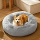 thumbnail image 4 of Cama para perros Bedsure Calming Donut, lavable para perros medianos, 4 of 6