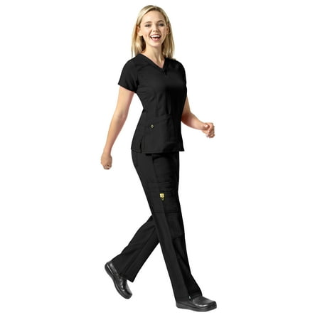 

WonderWink Four-Stretch Sporty V-Neck Top & Sporty Cargo Pant Scrub Set