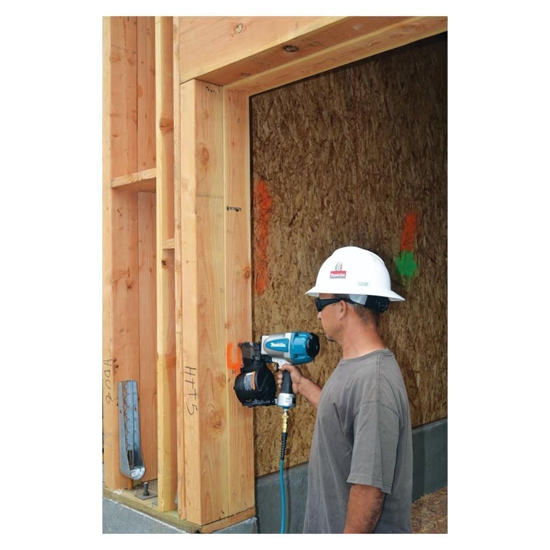 Makita AN902 1-3/4" to 3-1/2" Framing Coil Nailer
