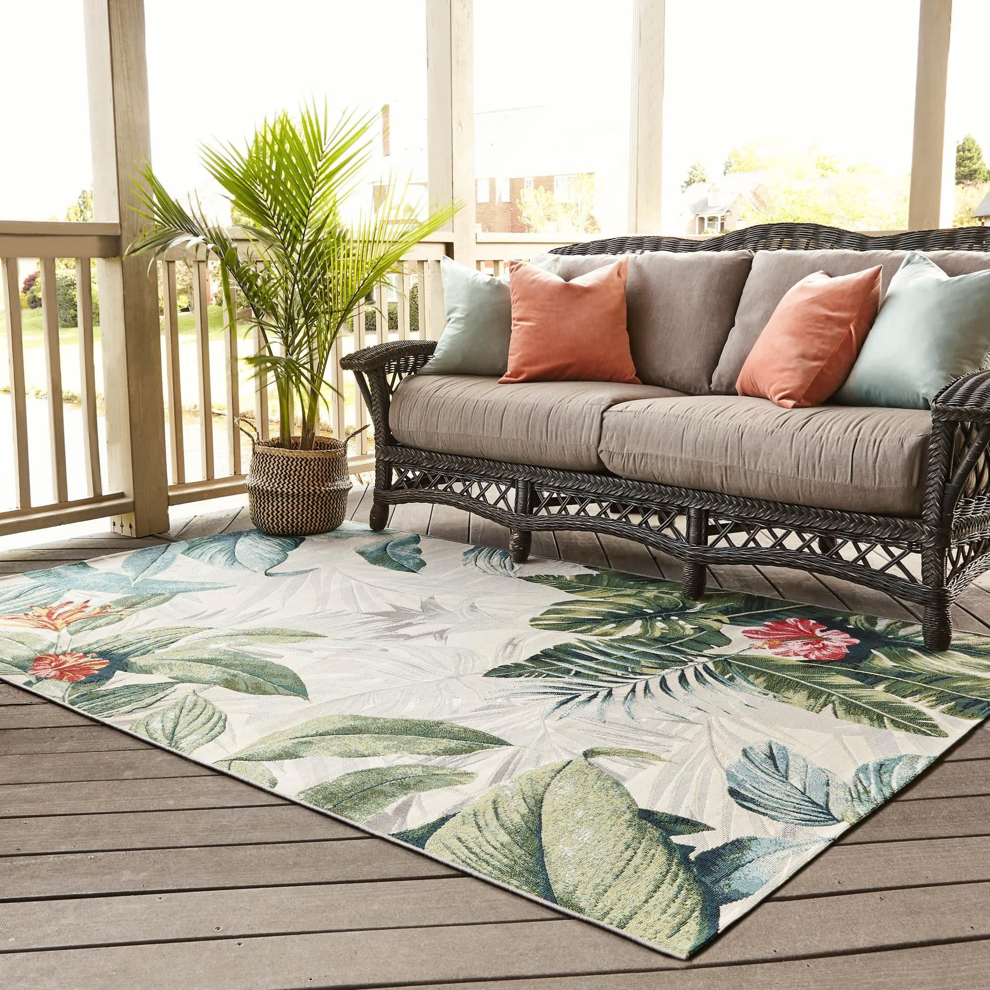 Unique Loom Outdoor Botanical Collection Area Rug - Kula (6' 1" x 9' Rectangle Multi/Gray)
