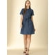 thumbnail image 3 of Vestido Camisero Informal De Mezclilla Con Cintura Con Cordón Y Cuello En Punta Para Mujer Azul medio M, 3 of 6