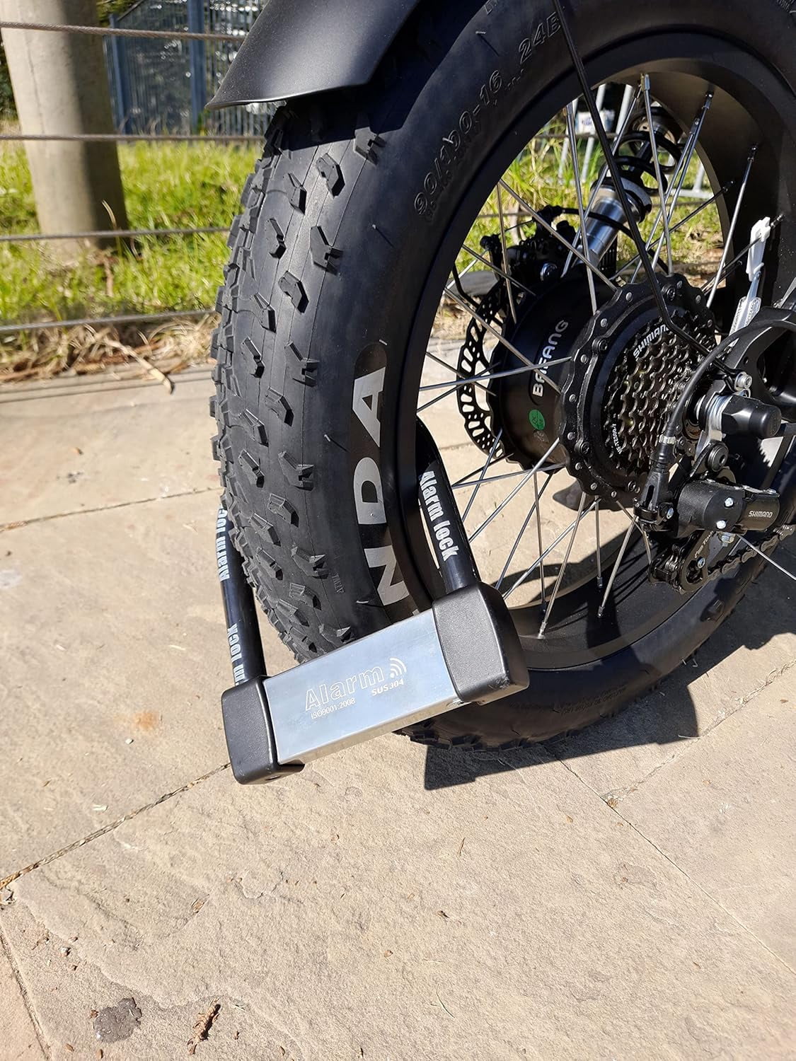 Heavy Duty Anti Theft Alarm U Lock for E-Bikes, Scooters, Motorcycles - 16mm Stainless Steel, 3 Keys, Weatherproof