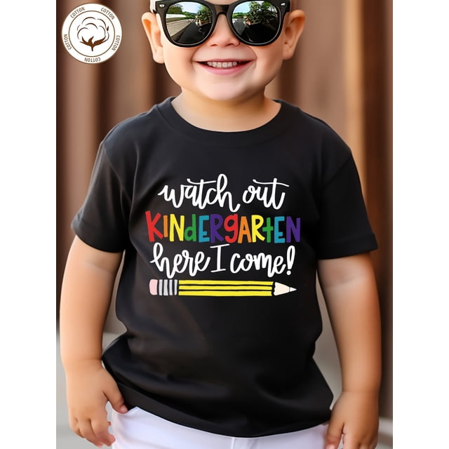Camiseta de algodón de manga corta para niño con estampado de lápiz y letras coloridas, camiseta de manga corta con cuello redondo suave y cómoda.