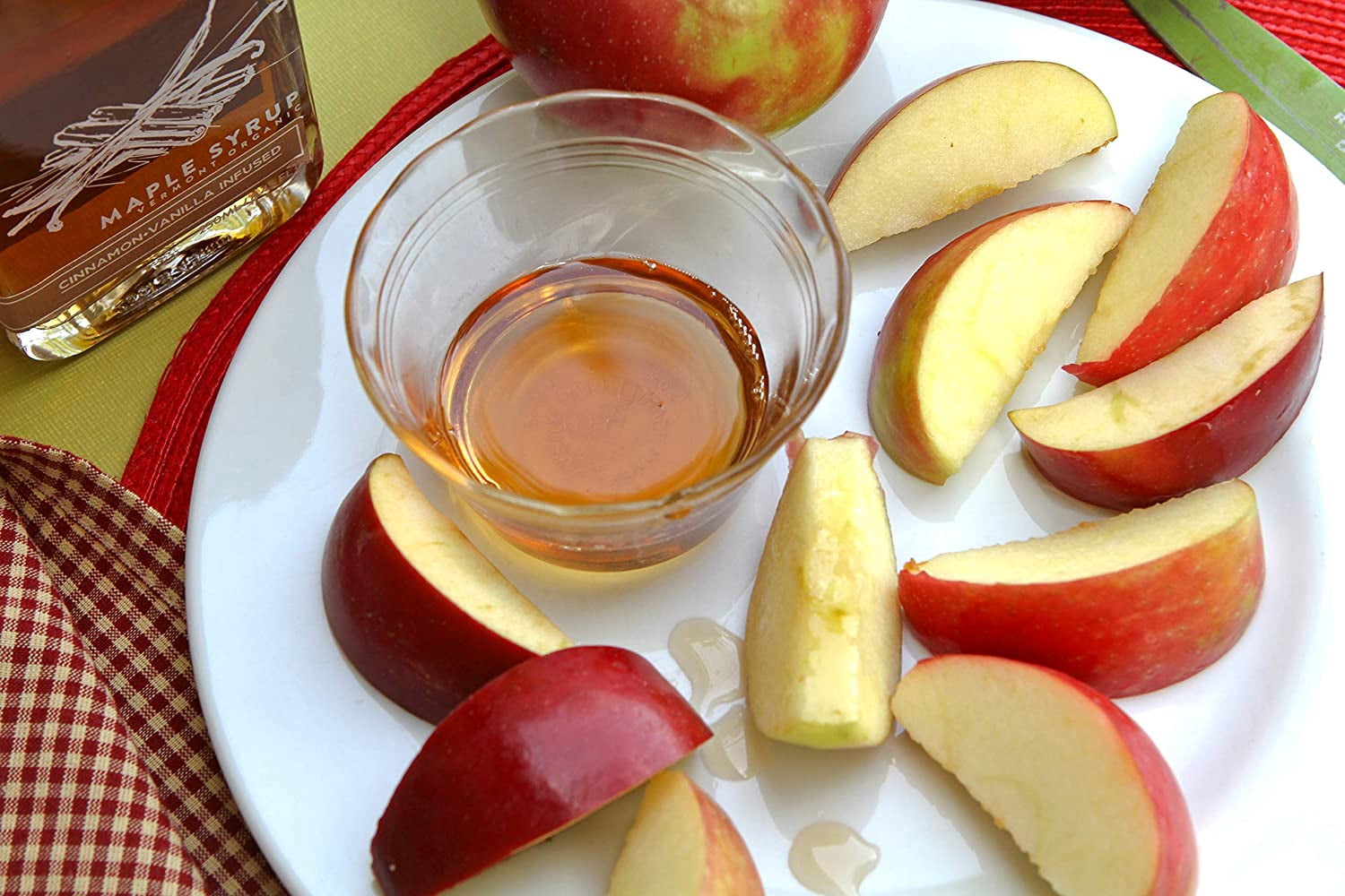 Runamok Cinnamon + Vanilla Infused Maple Syrup 8.45 fl oz