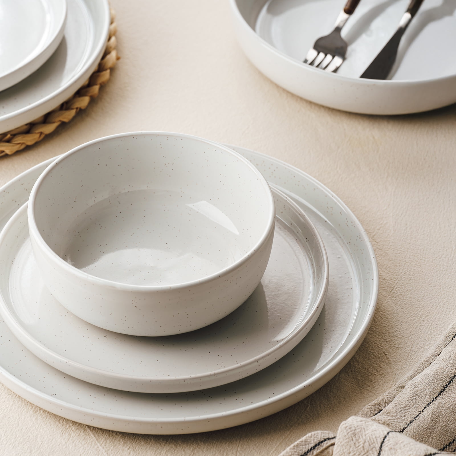 Famiware Plates and Bowls Set, 12 Piece Stoneware Dinnerware Sets, White